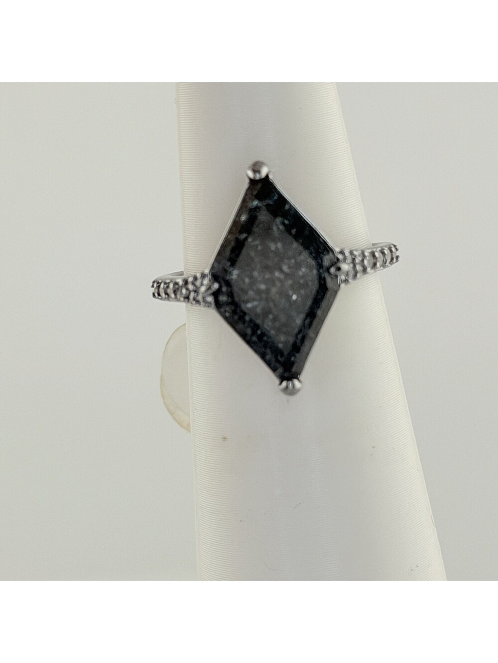 Bomb Party Ring Size 5 "A Band of Light" Black Ice Crystal on Hematite
